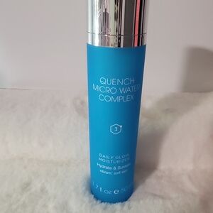 QUENCH Micro Water Complex Daily Glow Moisturizer - Blue